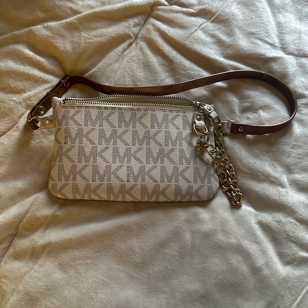 Michael kors belt bag
